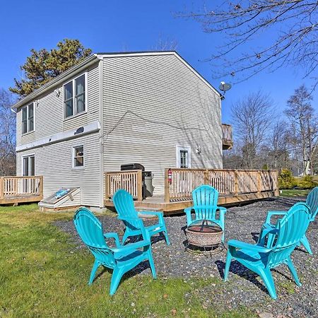 Peaceful Poconos Home With Lake And Pool Access! Long Pond Dış mekan fotoğraf