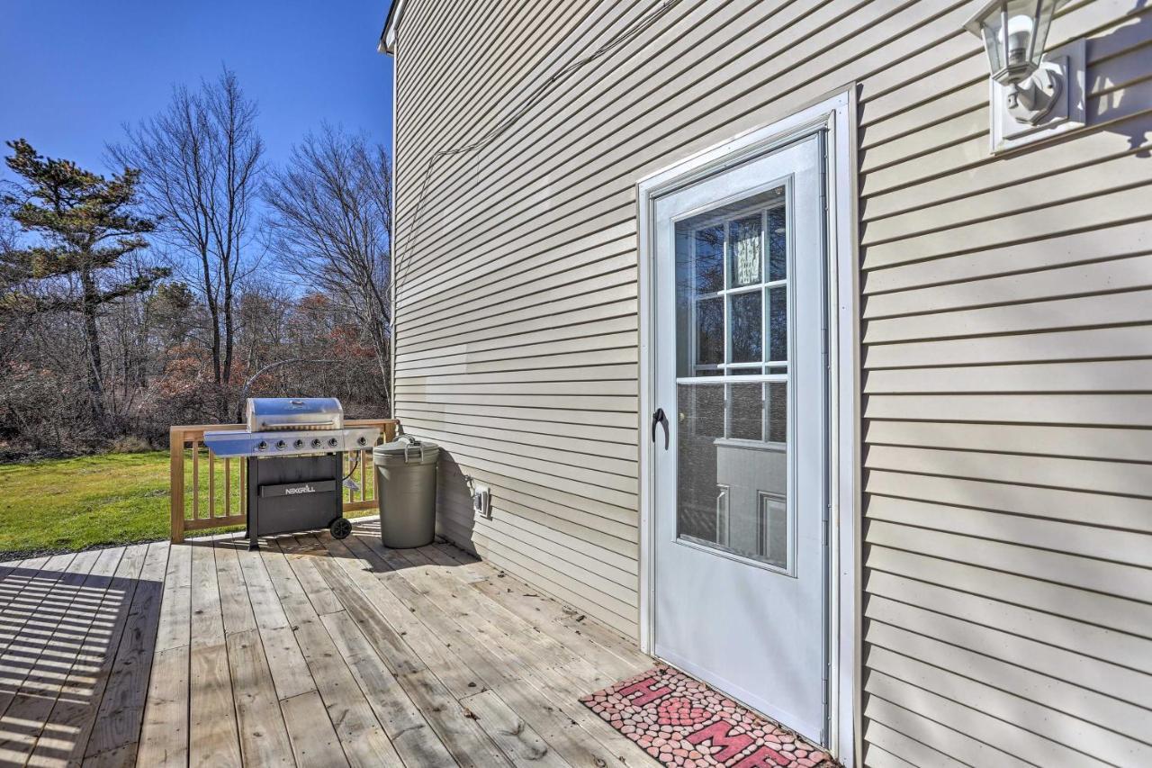 Peaceful Poconos Home With Lake And Pool Access! Long Pond Dış mekan fotoğraf